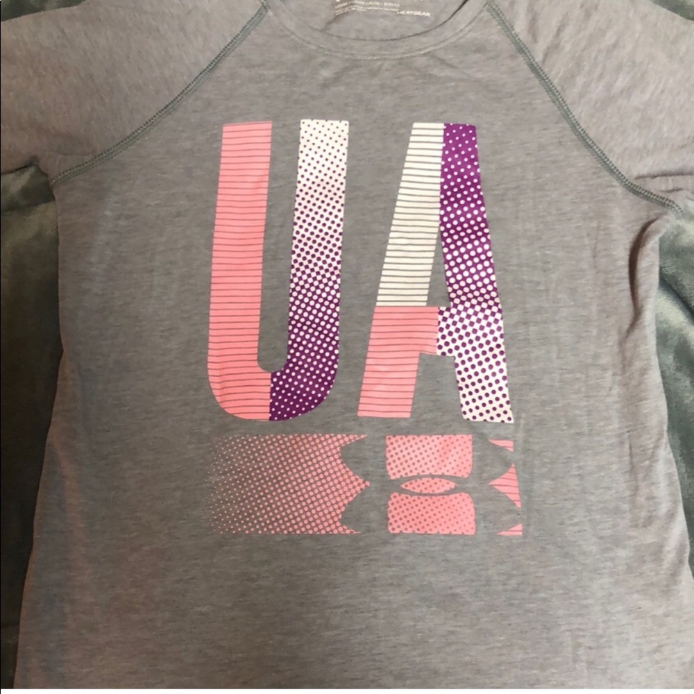 Under armor grey shirt